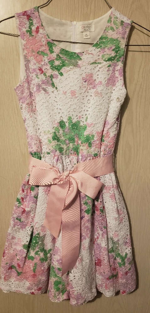 Girls dress
